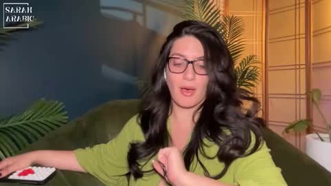 Snapshot of arabicslavegirl chatting on 12.16.25 Sarah Arabic online show from 12.16.25