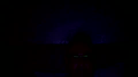 Snapshot of arammiran13 chatting on 09.18.25 arammiran13 online show from 09.18.25