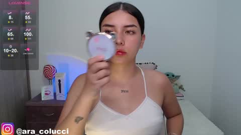 Snapshot of aratna_coluccii chatting on 01.24.25 Aratna my dream 3000 tokens online show from 01.24.25