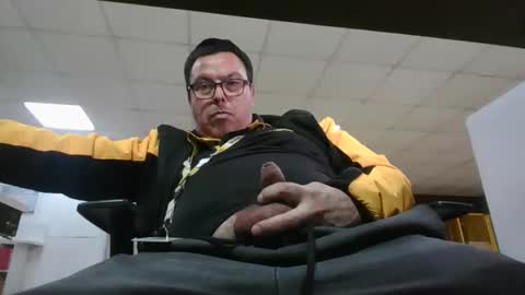 Snapshot of arayix1 chatting on 10.27.25 arayix1 online show from 10.27.25