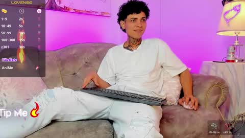 Arceluz  online show from 02.22.25