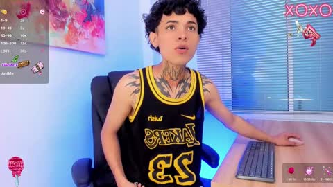 Arceluz  online show from 02.26.25