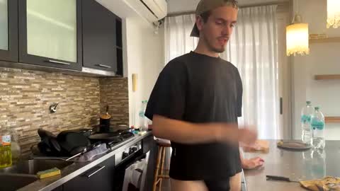 Snapshot of archievirt chatting on 11.08.25 Archie online show from 11.08.25