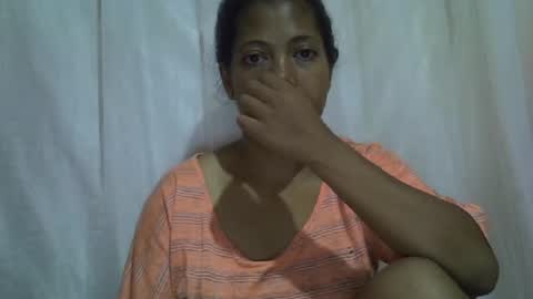 Snapshot of arellah chatting on 01.26.25 arellah online show from 01.26.25