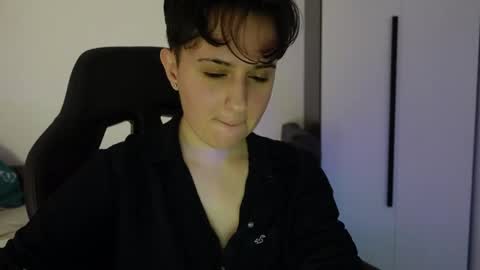 Snapshot of aresnoir chatting on 04.25.26 AresNoir online show from 04.25.26