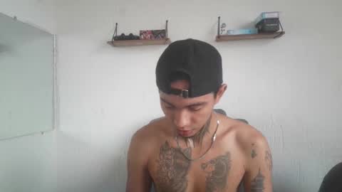 Snapshot of aress_1 chatting on 11.29.25 Ares online show from 11.29.25