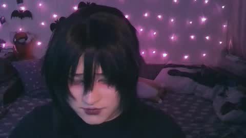 Snapshot of ari_corn chatting on 01.14.25 Ahri online show from 01.14.25