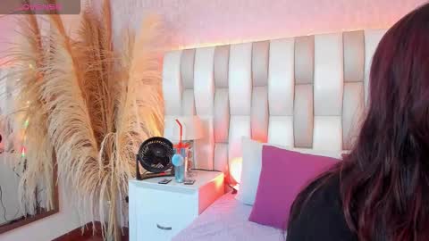 Snapshot of ari_lynn_ chatting on 01.13.26 ari_lynn_ online show from 01.13.26