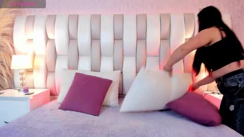 Snapshot of ari_lynn_ chatting on 01.15.26 ari_lynn_ online show from 01.15.26