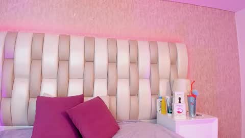 Snapshot of ari_lynn_ chatting on 02.13.26 ari_lynn_ online show from 02.13.26