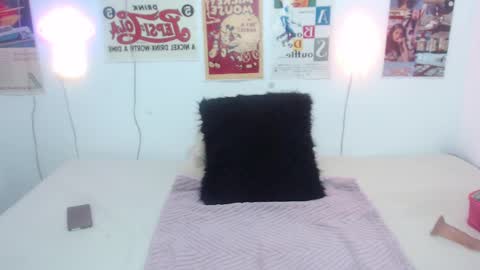 Snapshot of ari_rossee_ chatting on 02.09.25    online show from 02.09.25