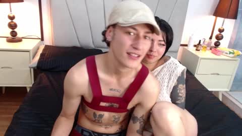 Snapshot of aria_and_orien chatting on 03.06.25 aria y orien online show from 03.06.25