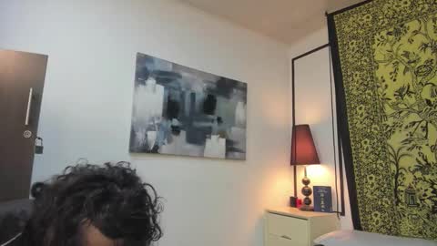 Snapshot of aria_and_orien chatting on 12.14.25 aria y orien online show from 12.14.25