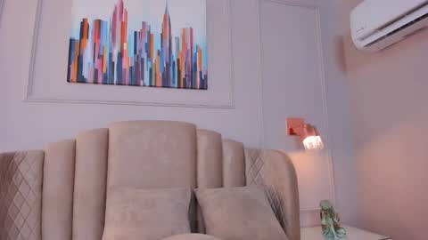 Snapshot of aria_greco chatting on 12.06.24 Aria  online show from 12.06.24