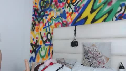 Snapshot of aria_martiin chatting on 12.22.24 aria online show from 12.22.24