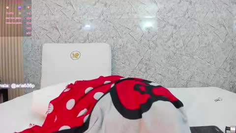 Snapshot of aria_paul chatting on 01.23.25 aria online show from 01.23.25