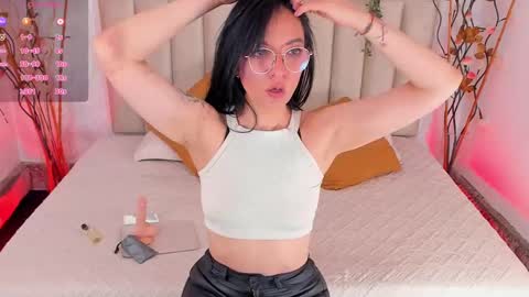 aria_velle online show from 10.02.25