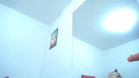 Snapshot of ariacoral chatting on 09.18.25 ariacoral online show from 09.18.25