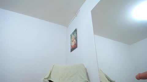 Snapshot of ariacoral chatting on 09.19.25 ariacoral online show from 09.19.25