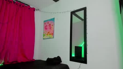 Snapshot of ariadna_4 chatting on 03.10.25 ariadna_4 online show from 03.10.25