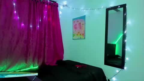 Snapshot of ariadna_4 chatting on 03.10.25 ariadna_4 online show from 03.10.25