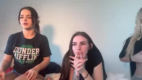 Snapshot of ariaellis2 chatting on 03.02.26 ariaellis2 online show from 03.02.26