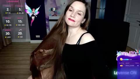 AriaGray online show from 12.18.25