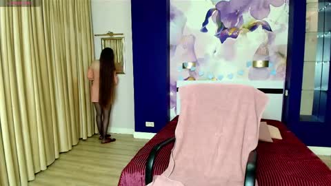 AriaGray online show from 04.14.26