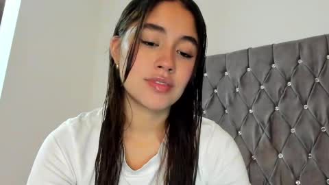 Snapshot of ariamontgomeryyy chatting on 01.27.25 Aria Montgomery online show from 01.27.25