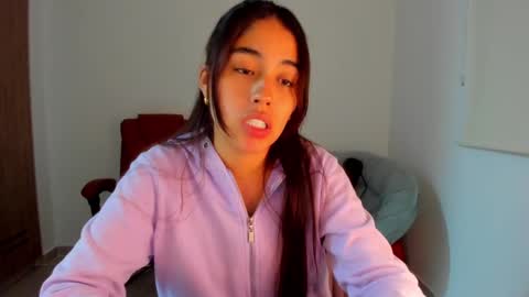 Snapshot of ariamontgomeryyy chatting on 03.10.25 Aria Montgomery online show from 03.10.25