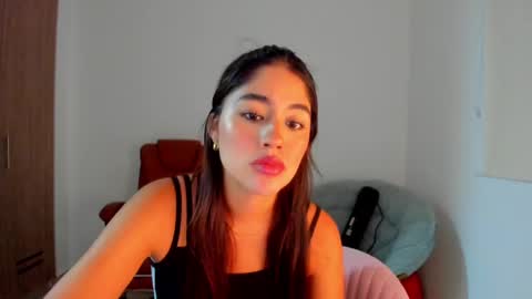 Snapshot of ariamontgomeryyy chatting on 03.10.25 Aria Montgomery online show from 03.10.25