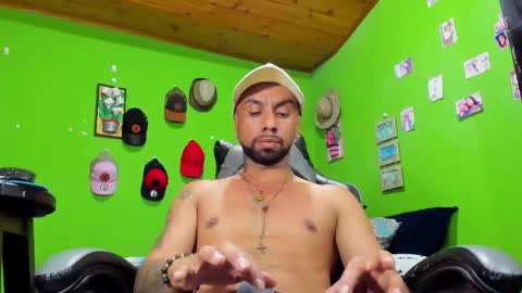 arian pervert online show from 10.26.25