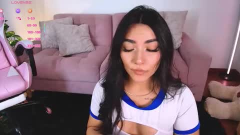 Snapshot of ariana_bae_ chatting on 11.25.25 online show from 11.25.25