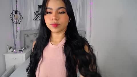 Snapshot of ariana_ceballos chatting on 02.23.25 ARIANA online show from 02.23.25