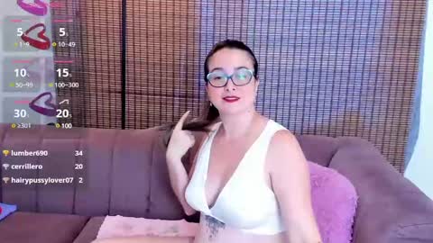Snapshot of ariana_cross_ chatting on 02.19.25 Ariana Cruz online show from 02.19.25