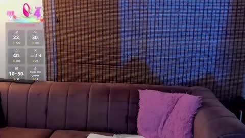 Snapshot of ariana_cross_ chatting on 09.12.25 Ariana Cruz online show from 09.12.25