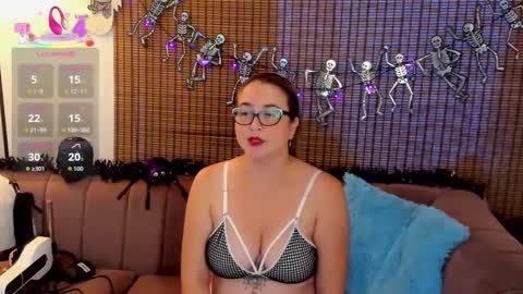 Snapshot of ariana_cross_ chatting on 10.14.25 Ariana Cruz online show from 10.14.25