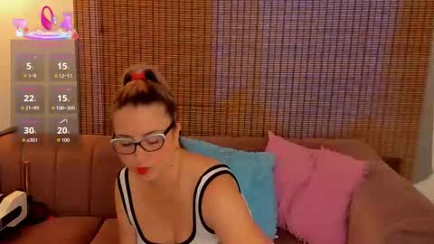 Snapshot of ariana_cross_ chatting on 11.09.25 Ariana Cruz online show from 11.09.25