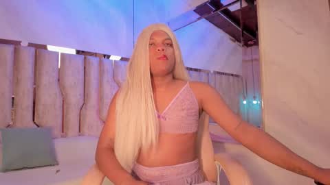 Snapshot of ariana_grande233 chatting on 02.19.26 ariana_grande233 online show from 02.19.26