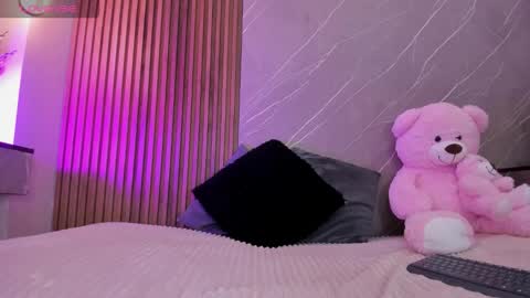 Ariana online show from 11.20.25