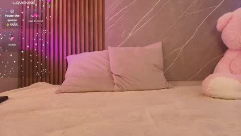 Snapshot of ariana_jhonson11 chatting on 01.14.26 Ariana online show from 01.14.26