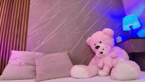 Snapshot of ariana_jhonson11 chatting on 01.15.26 Ariana online show from 01.15.26