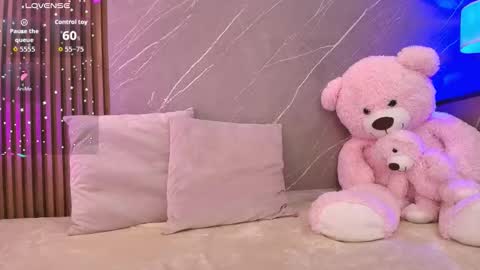 Snapshot of ariana_jhonson11 chatting on 02.04.26 Ariana online show from 02.04.26