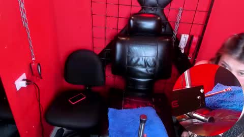 Snapshot of ariana_n_cherry chatting on 12.13.25 Adriana online show from 12.13.25