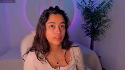 Snapshot of ariana_pierce chatting on 10.29.25 Ariana online show from 10.29.25