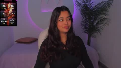 Snapshot of ariana_pierce chatting on 11.06.25 Ariana online show from 11.06.25