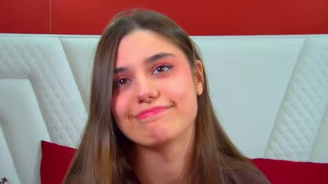 Snapshot of arianaallens chatting on 11.24.25 Ariana online show from 11.24.25