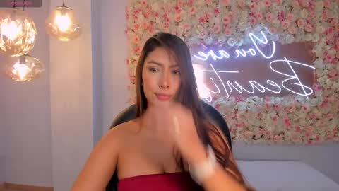 Snapshot of arianadumont chatting on 10.24.25 Ariana Dumont online show from 10.24.25