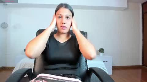 arianarouse  online show from 06.16.26