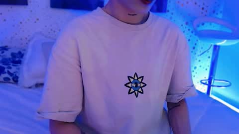 Snapshot of arianasantana chatting on 10.27.25 Ari online show from 10.27.25